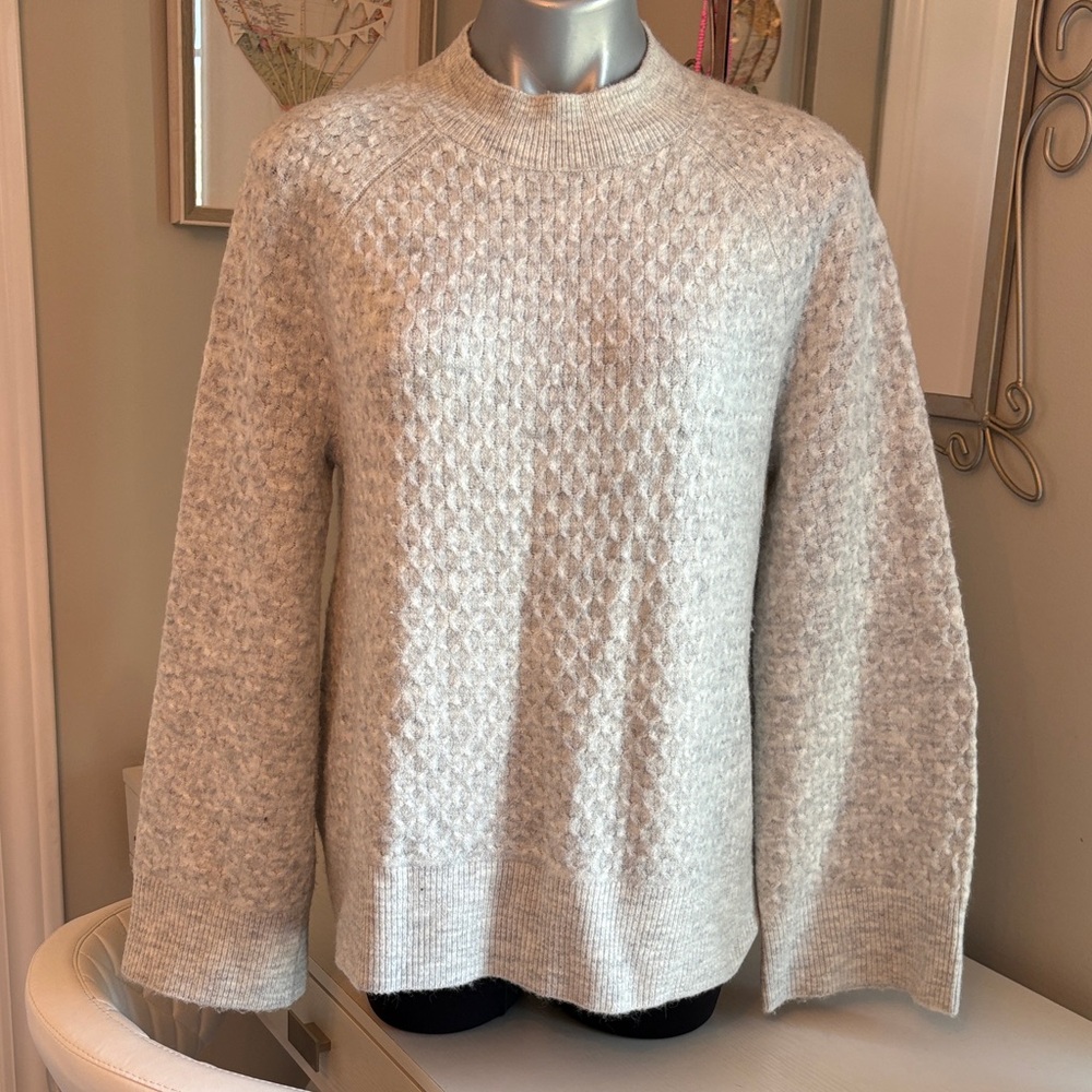 LOFT Textured Heathered Gray Sweater